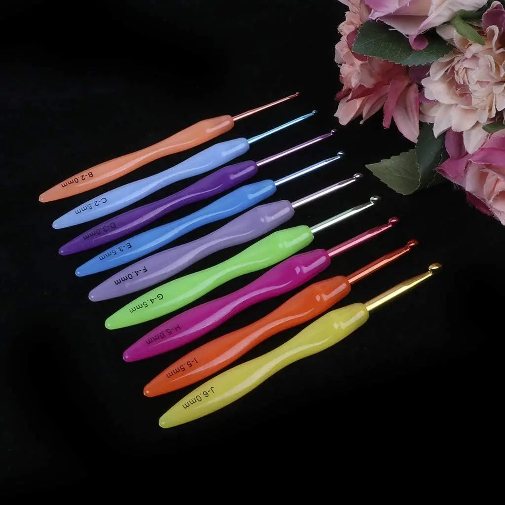 9Pcs Ergonomic Crochet Hooks Set with Soft Grip Handles Large Eye Needles Stitch Markers Tape Measure Complete Knitting Kit